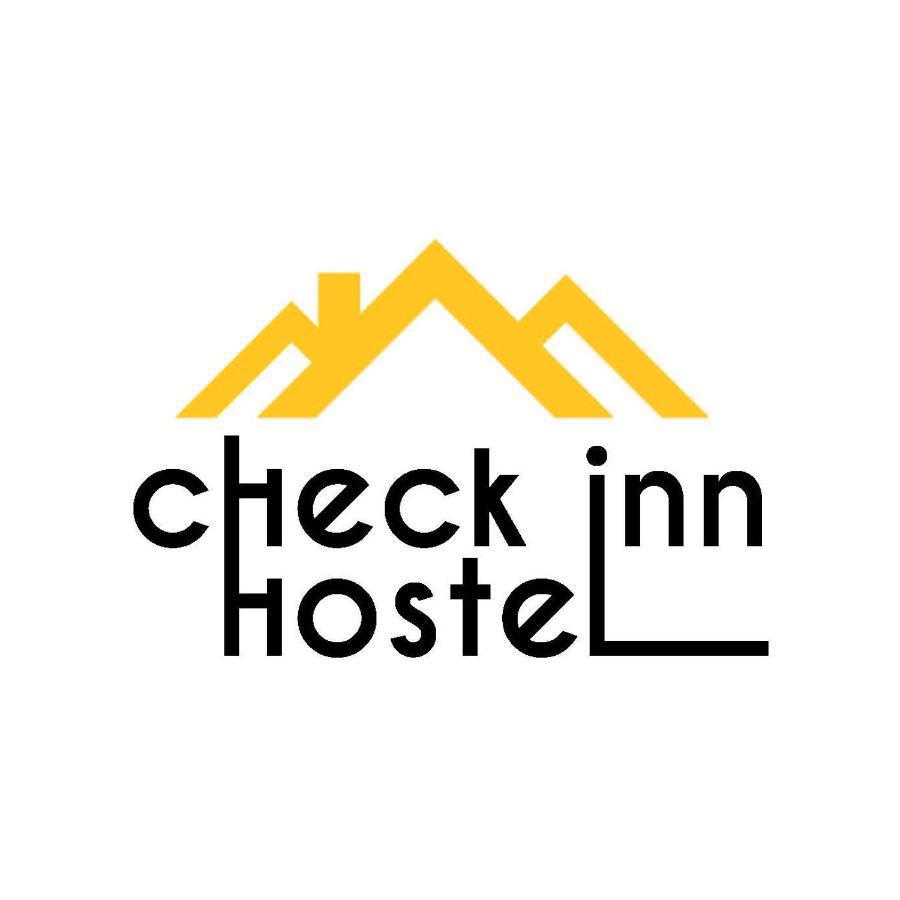 Check Inn Hostel Almaty Esterno foto